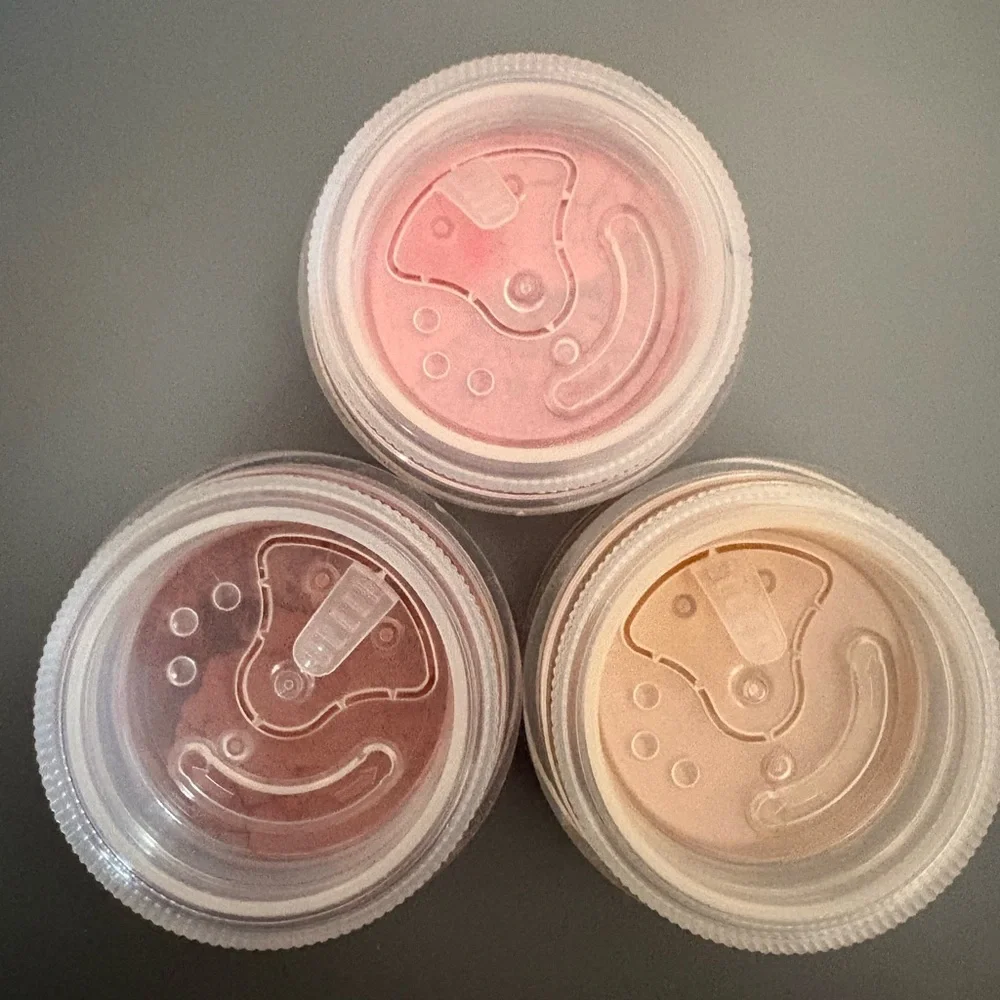 bareMinerals Trio Loose Powders – Pink, Peach & Beige Shades